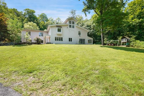 401 Dixon Rd, Carmel, NY, 10512-4149 | Card Image