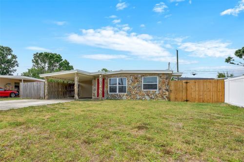 8233 Portulaca Ave, SEMINOLE, FL, 33777-3320 | Card Image