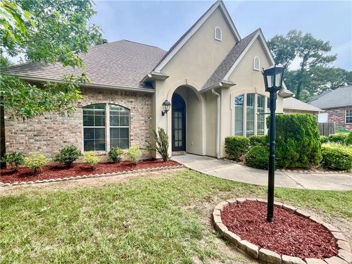 302 Cherokee Rose Ln, Covington, LA, 70433-7216 | Card Image