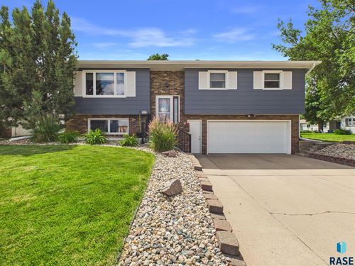 2513 S Lake Ave Avenue, Sioux Falls, SD, 57105 | Card Image