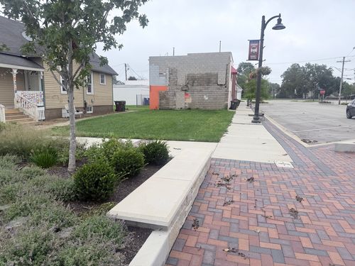 201 N Second St, Peotone, IL, 60468-8837 | Card Image