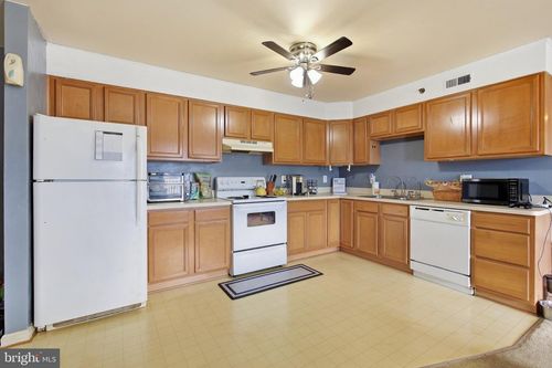 j-6403 Schoolhouse Rd, BEALETON, VA, 22712-7063 | Card Image