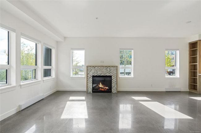 109 - 757 Tyee Rd, Condo with 2 bedrooms, 2 bathrooms and 2 parking in Victoria BC | Image 13