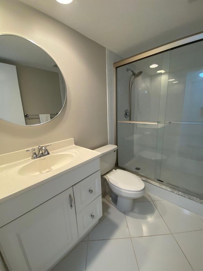 APT-104 - 3051 N Course Dr, Condo with 2 bedrooms, 2 bathrooms and null parking in Pompano Beach FL | Image 35