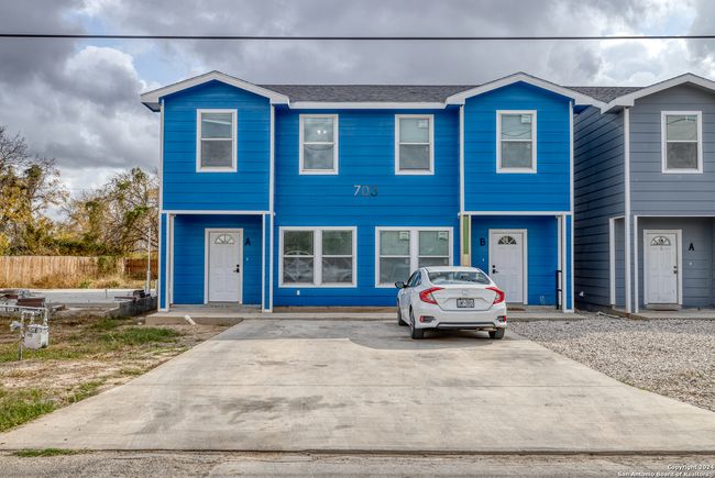703 N 3 Rd St, Home with 0 bedrooms, 0 bathrooms and null parking in Carrizo Springs TX | Image 17