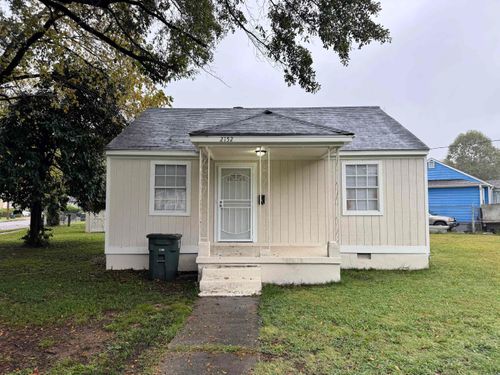 2152 S Hubert Cir, Memphis, TN, 38108-2217 | Card Image