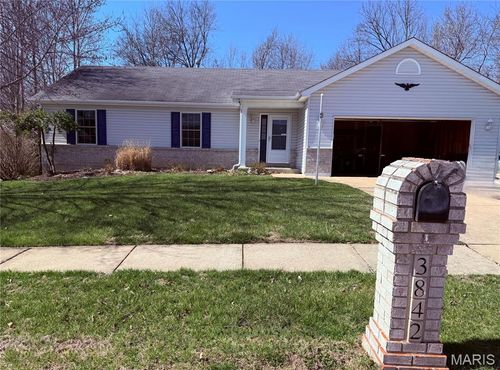 3842 Bedford Pointe Dr, Wentzville, MO, 63385-2966 | Card Image