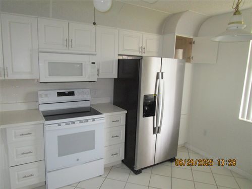 apt-107-10160 Nw 24th Pl, Sunrise, FL, 33322-1998 | Card Image