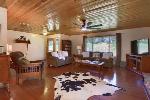 5840 Evergreen Ln, Mariposa, CA, 95338-9610 | Card Image