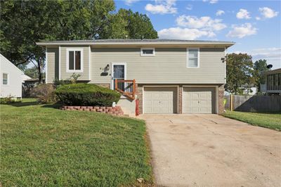 417 Pacific Drive, House other with 3 bedrooms, 2 bathrooms and null parking in Belton MO | Image 1