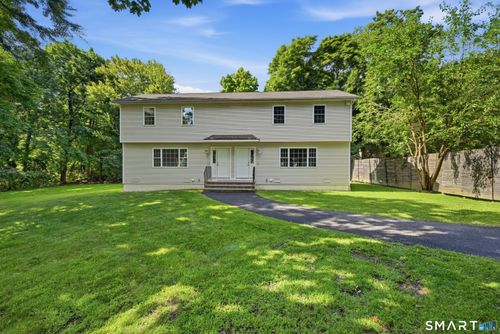 66 Jefferson Ave, Danbury, CT, 06810-7914 | Card Image