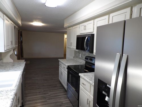 201 N Garrison St, Ashley, IN, 46705-5237 | Card Image