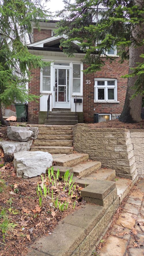 35 Mount Royal Avenue, Toronto, ON, M6H2S2 | Card Image