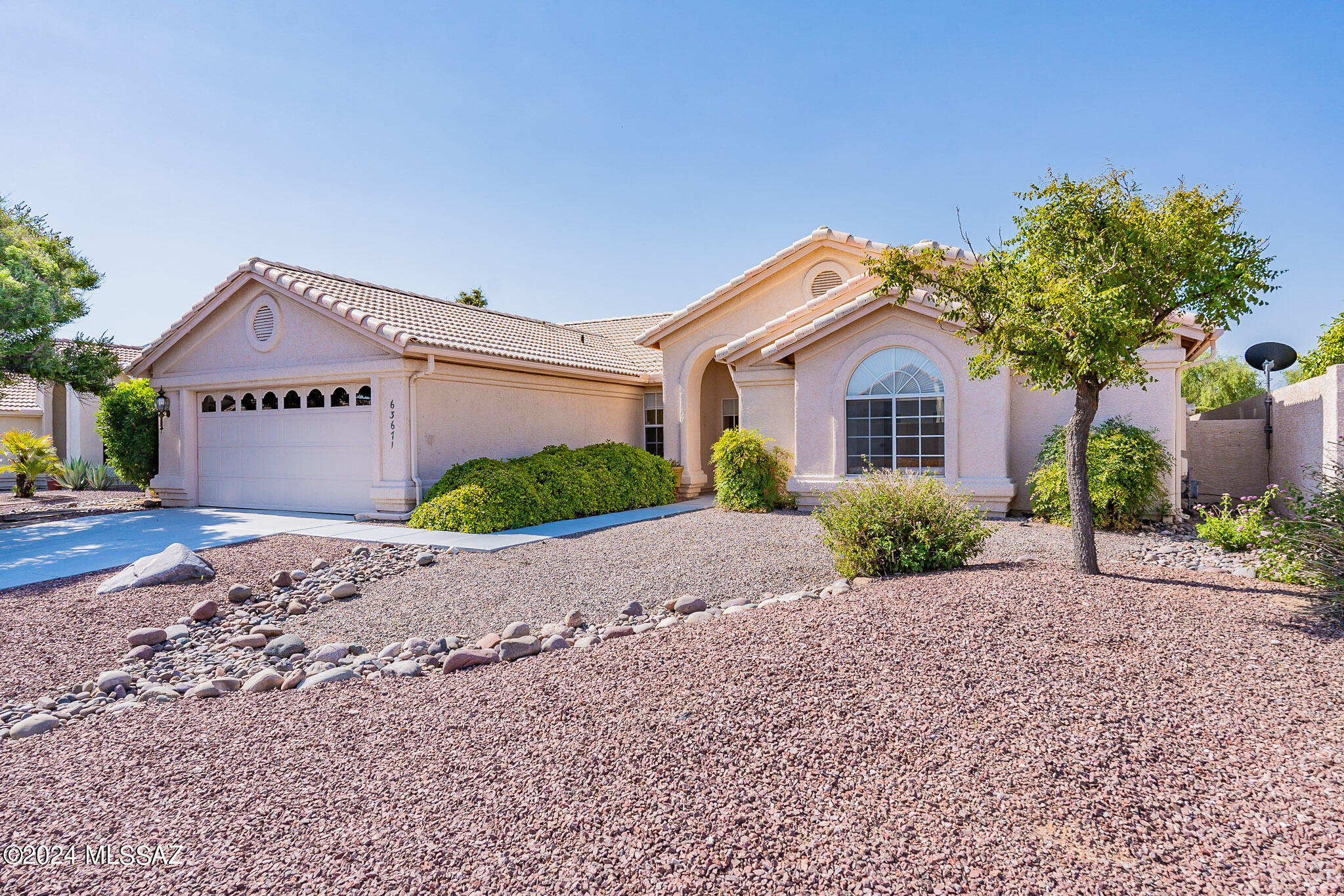 Cat Claw Ln, Tucson, AZ 85739