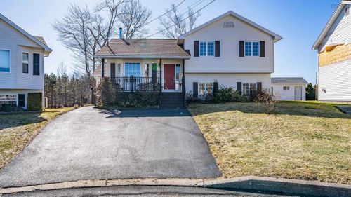 15 Handspike Crt, Middle Sackville, NS, B4E3H2 | Card Image