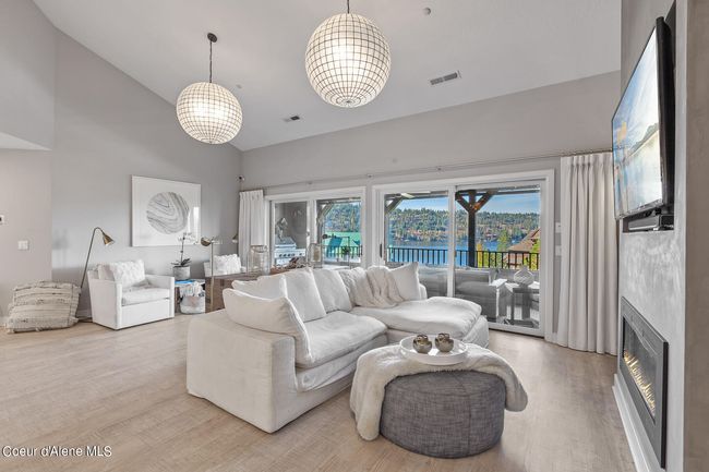APT-304 - 4732 S Arrow Point Dr, Condo with 3 bedrooms, 3 bathrooms and null parking in Harrison ID | Image 5