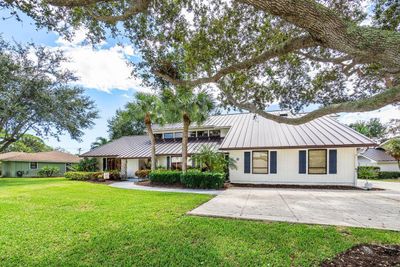 8 Shady Lane, House other with 4 bedrooms, 3 bathrooms and null parking in Tequesta FL | Image 3