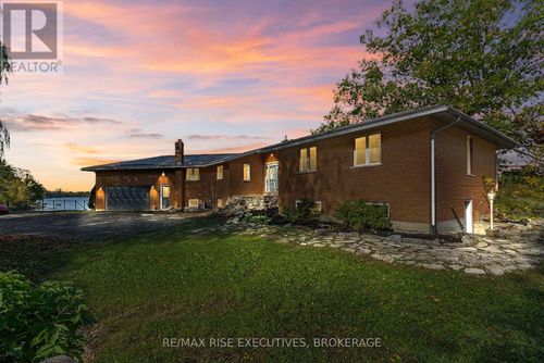 71 River Road W, Greater Napanee (Greater Napanee), ON, K7P3H7 | Card Image