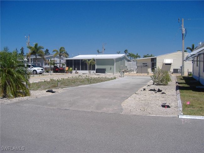 lot featuring driveway | Image 15