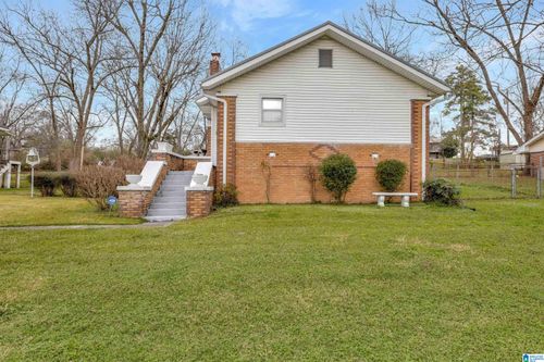 2046 E Lake Blvd, Tarrant, AL, 35217-3367 | Card Image