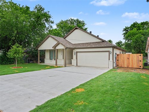 7712 Colton Dr, White Settlement, TX, 76108-3222 | Card Image