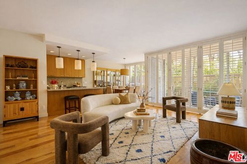 apt-106-4411 Los Feliz Blvd, Los Angeles, CA, 90027-2141 | Card Image