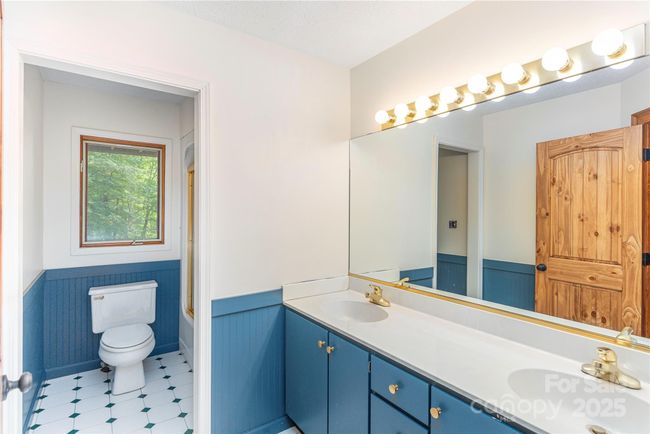 Bathroom #2 | Image 23