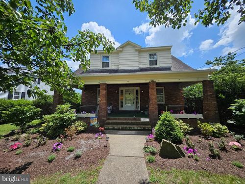806 Garber St, HOLLIDAYSBURG, PA, 16648-2208 | Card Image
