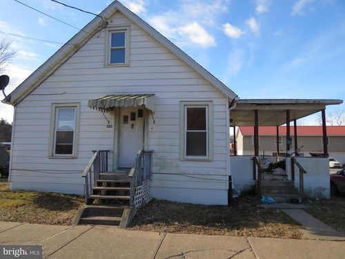 322 S Lincoln Ave, JERSEY SHORE, PA, 17740-1704 | Card Image