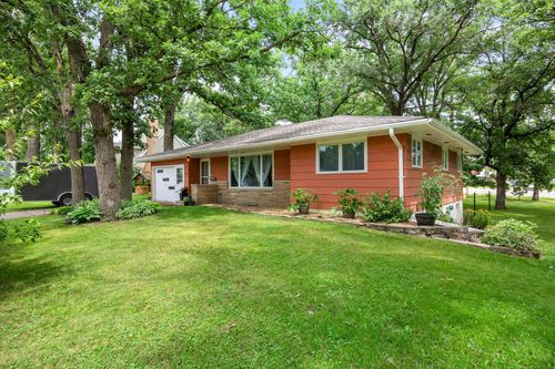 540 Clark St, Mora, MN, 55051-1804 | Card Image