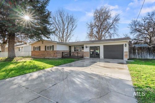 1145 S 5th W, Mountain Home, ID, 83647-3325 | Card Image