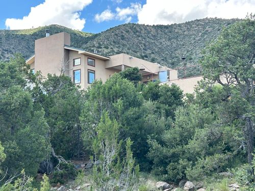 30 Skyview Ln, Edgewood, NM, 87015-9413 | Card Image