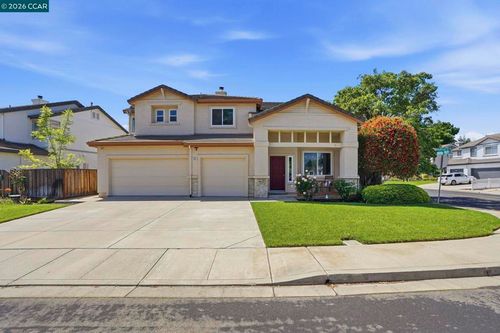 823 Springhaven Dr, Brentwood, CA, 94513-6124 | Card Image