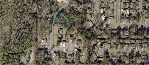 118 Laurel Oak Ln, Warner Robins, GA, 31093-2781 | Card Image