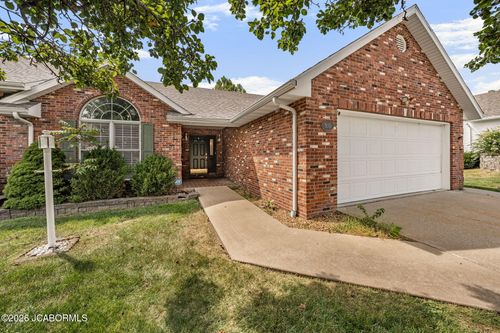 910 Manassas Place, Jefferson City, MO, 65109 | Card Image