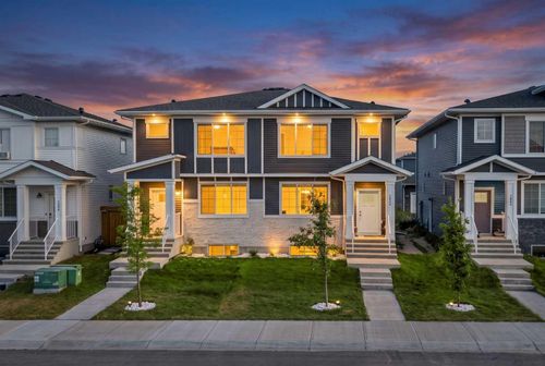 1044 W Lakeview Dr, Chestermere, AB, T1X2T3 | Card Image