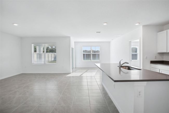 10762 Quail Grove Way, House other with 3 bedrooms, 2 bathrooms and null parking in SAN ANTONIO FL | Image 7
