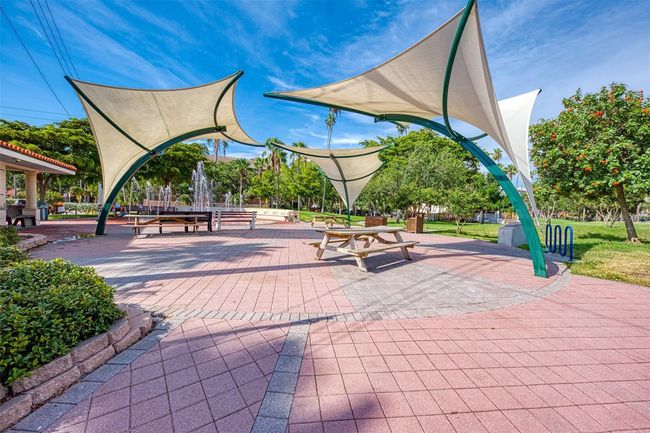 APT-5 - 927 Capri Isles Blvd, Condo with 2 bedrooms, 2 bathrooms and null parking in VENICE FL | Image 42
