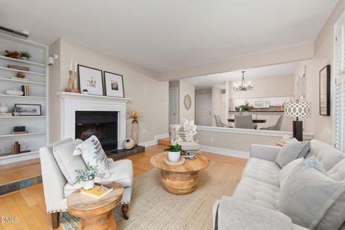 unit-108-700 Bishops Park Dr, Raleigh, NC, 27605-1250 | Card Image