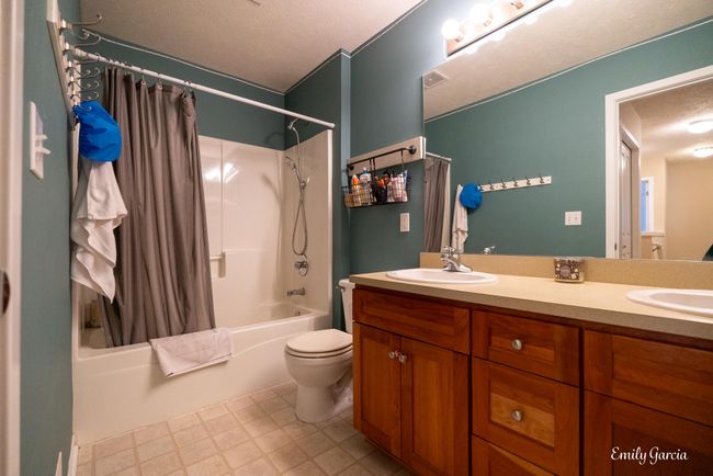 622 Cedar Square St.-12 | Image 30