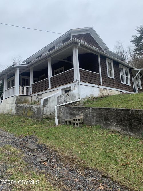 1009 Shickshinny Valley Rd, Shickshinny, PA, 18655-2815 | Card Image