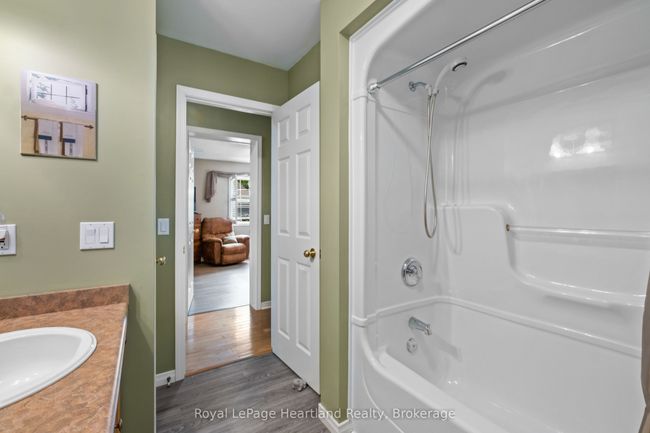 81402 Champlain Blvd, Home with 2 bedrooms, 2 bathrooms and 2 parking in Goderich ON | Image 20