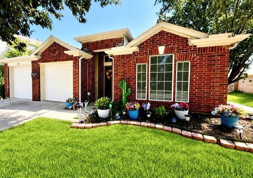 2212 Loon Lake Rd, Denton, TX, 76210-3325 | Card Image
