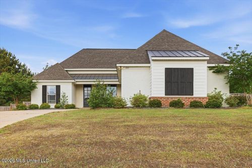221 Ironwood Pl, Brandon, MS, 39042-6612 | Card Image