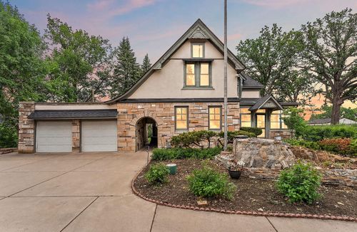 231 Isabel St W, Saint Paul, MN, 55107-2112 | Card Image