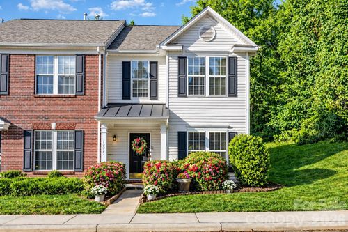 12327 Jessica Pl, Charlotte, NC, 28269-1600 | Card Image