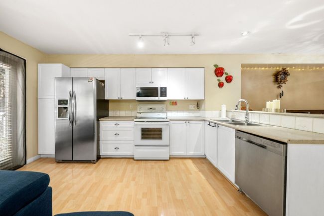 61 - 12711 64 Ave, Townhouse with 3 bedrooms, 2 bathrooms and 2 parking in Surrey BC | Image 8