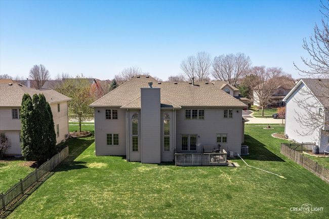 406 Camden Cir, House other with 4 bedrooms, 4 bathrooms and 3 parking in Oswego IL | Image 30