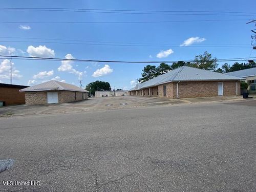 1400 Harrison Ave, McComb, MS, 39648-2832 | Card Image