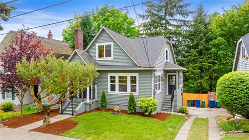 7029 16th Ave Ne, Seattle, WA, 98115-5734 | Card Image